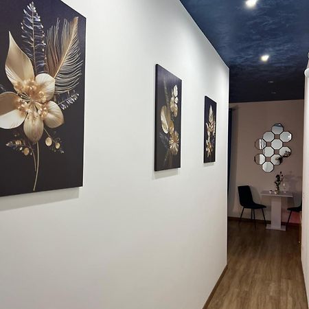 Apartamento Di Fronte Zisa Palermo Exterior foto