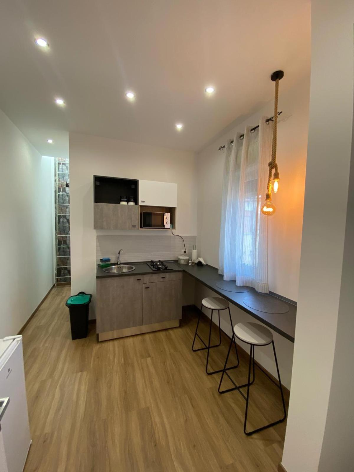 Apartamento Di Fronte Zisa Palermo Exterior foto
